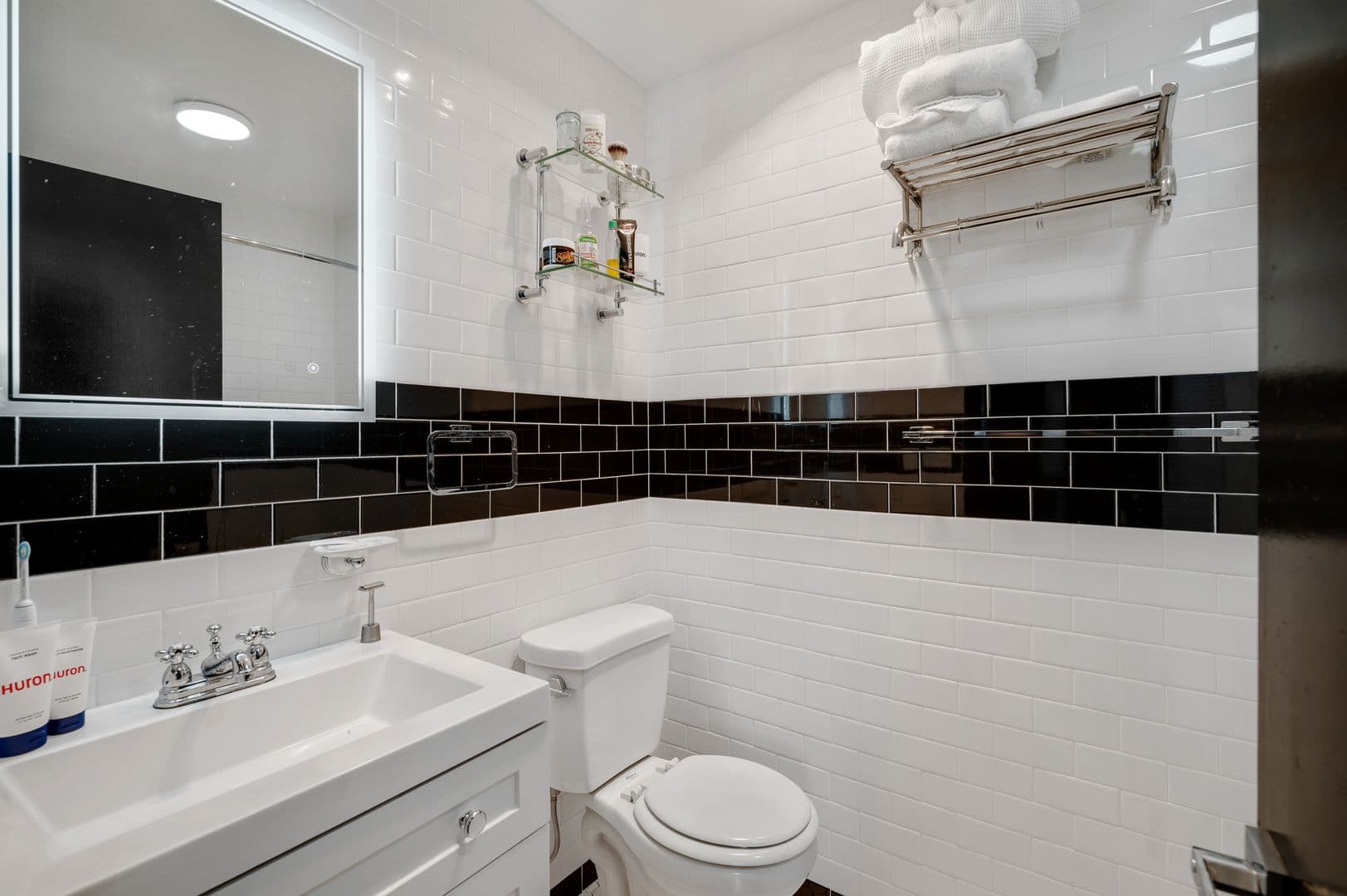 Seattle Apartment: 283-287 NW Market St