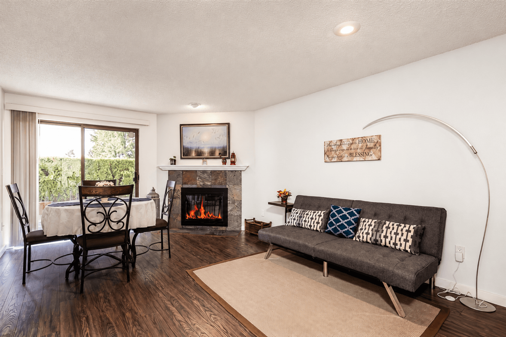 Kirkland Condo: 6627 Lakeview Dr #A102