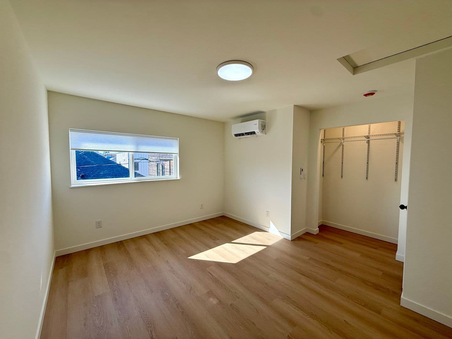 Seattle Apartment: 1714 E Columbia St