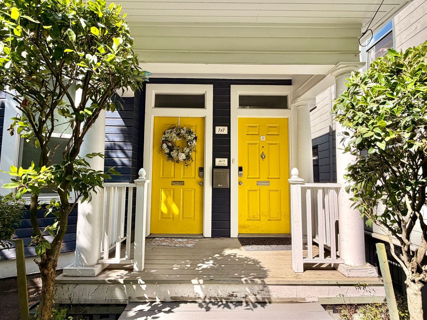 Seattle Apartment: 717 17th Ave