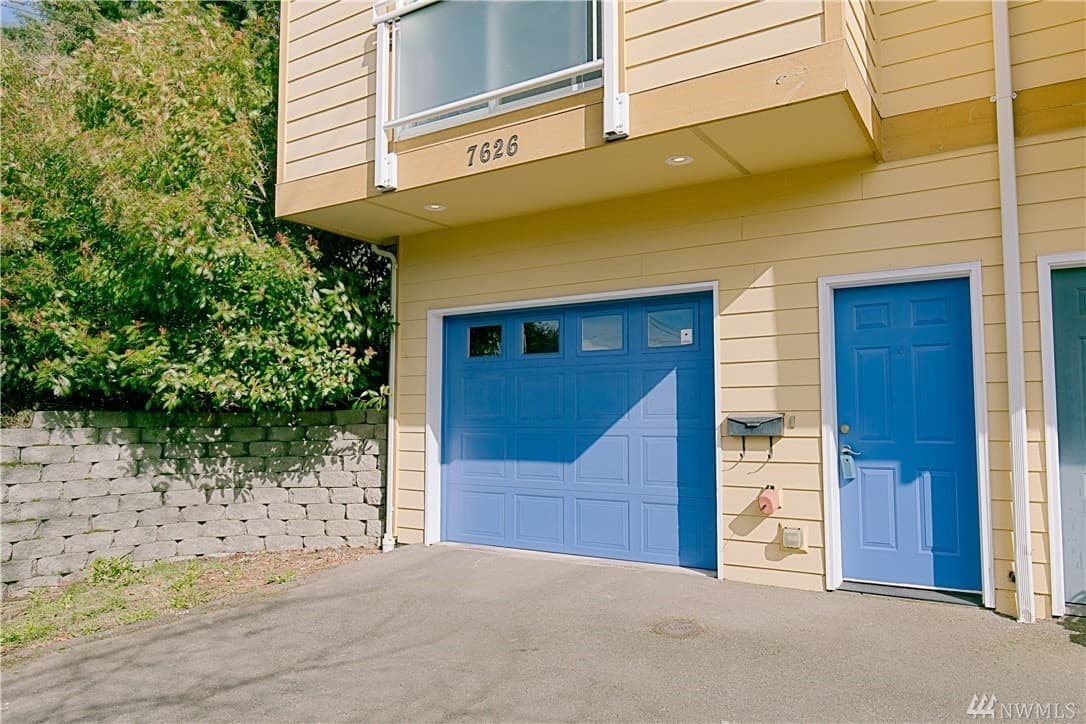 Seattle Townhome: 7626 Highland Park Way SW