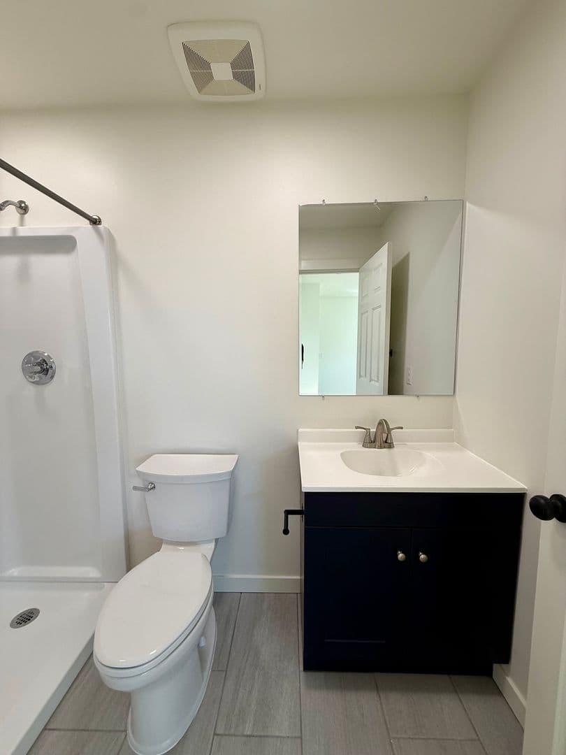 Seattle Apartment: 1714 E Columbia St