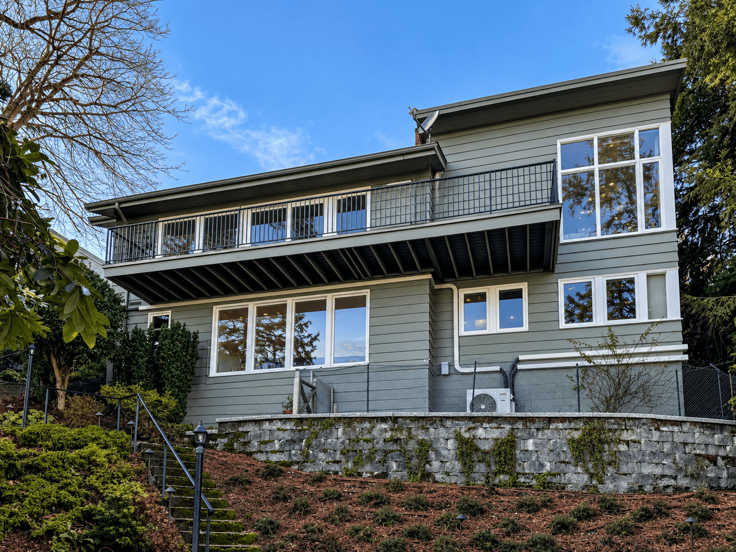 Seattle House: 822 McGilvra Blvd E