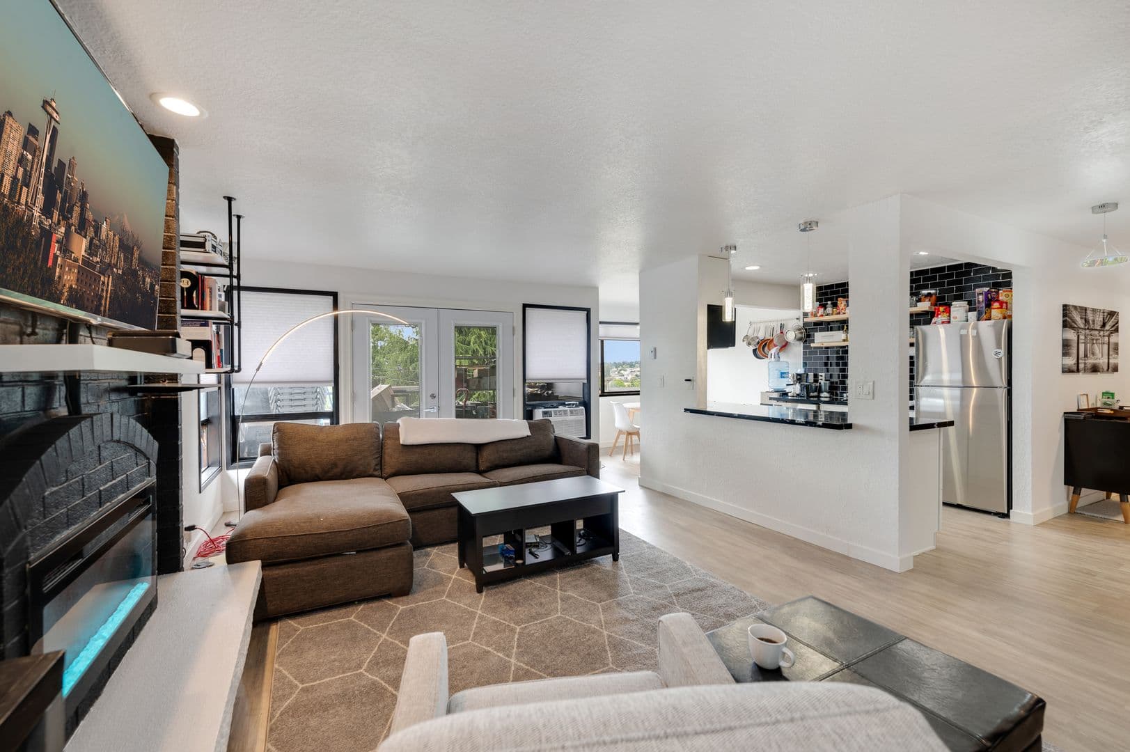 Seattle Apartment: 283-287 NW Market St