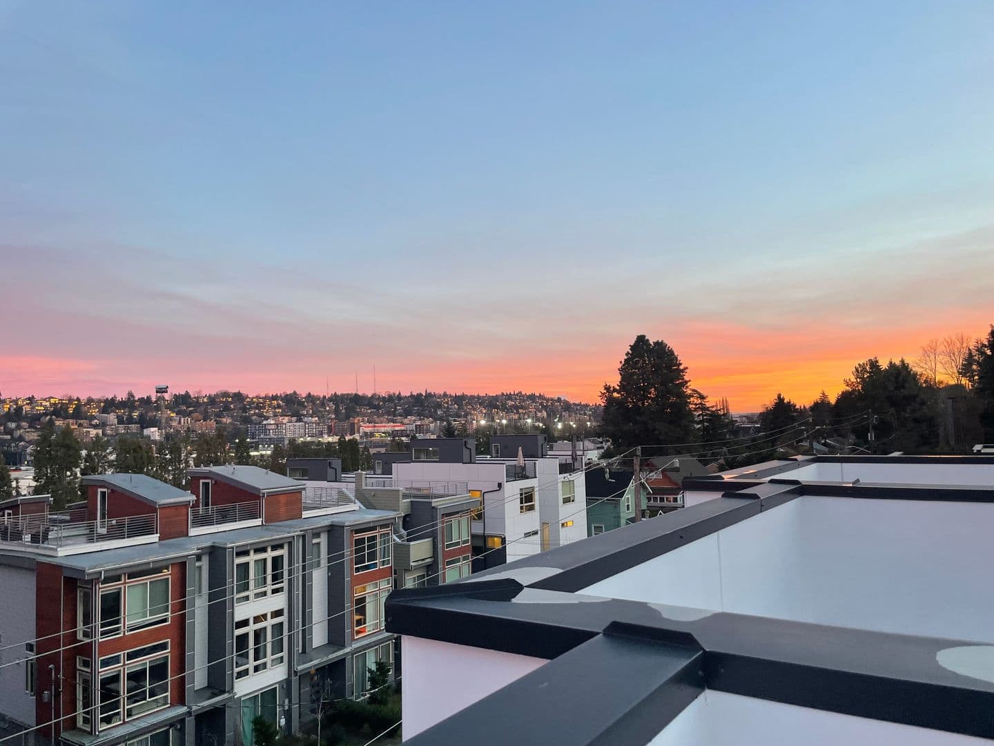 Seattle Townhome: 3831 23rd Ave W