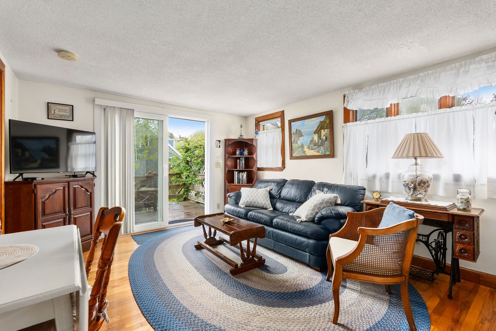 Gloucester Apartment: 24 Atlantic Road