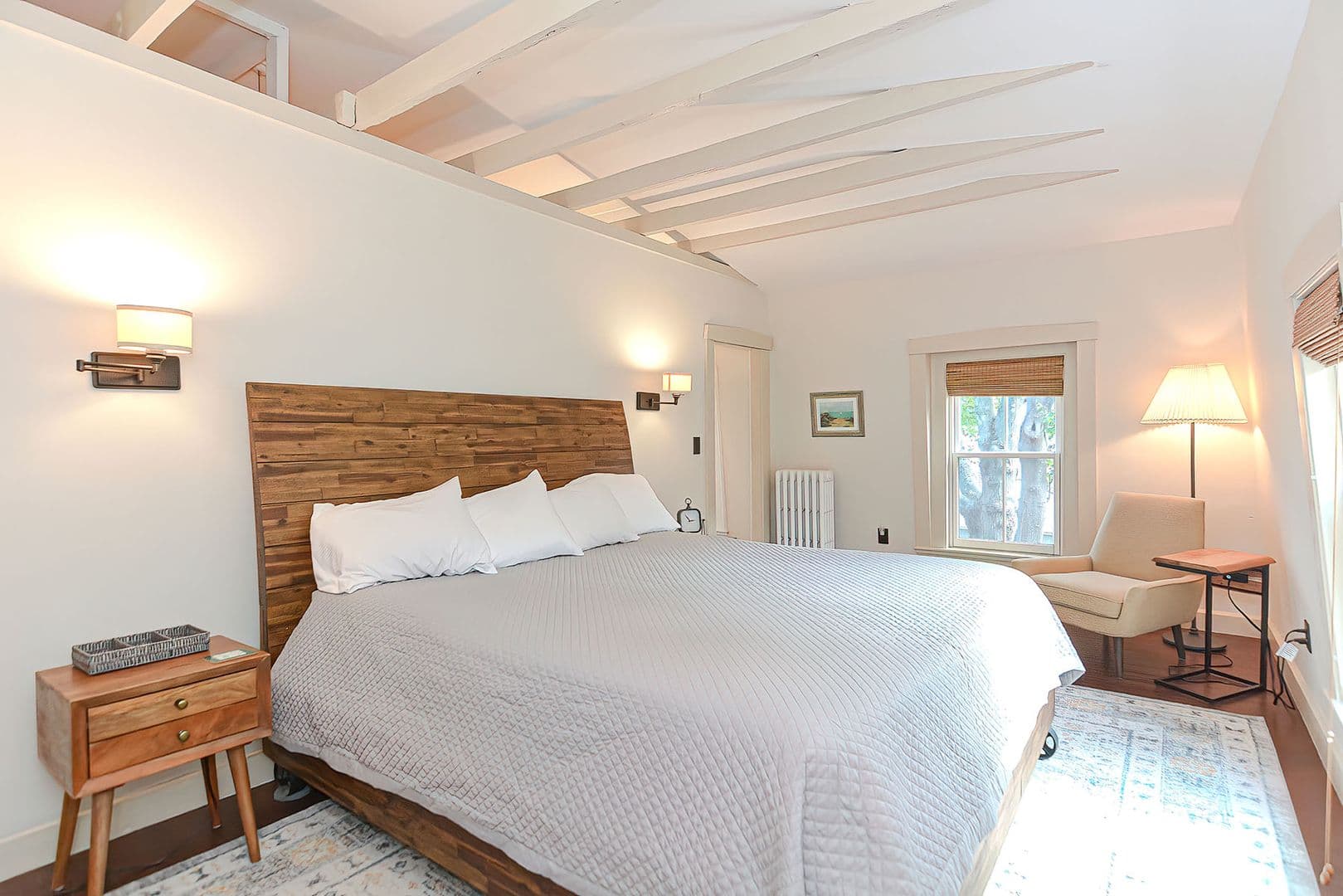 Rockport Apartment: 68B Granite Street