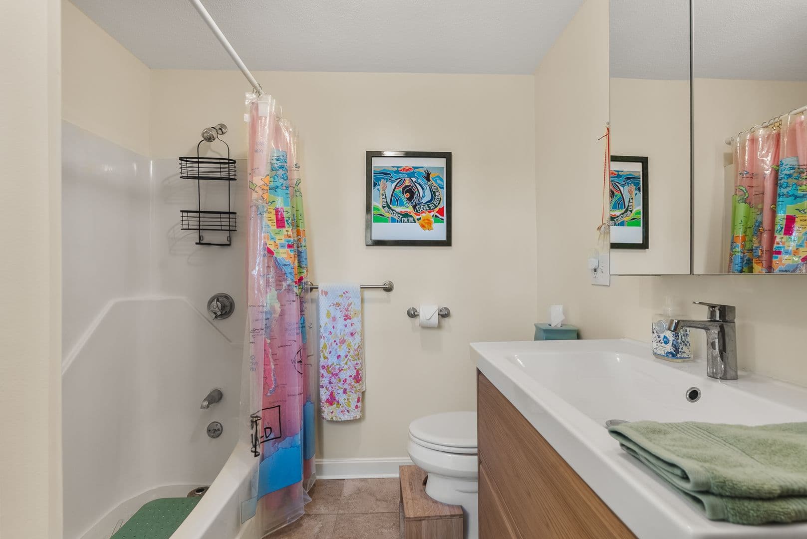 Gloucester House: 62 Eastern Point Road, #2