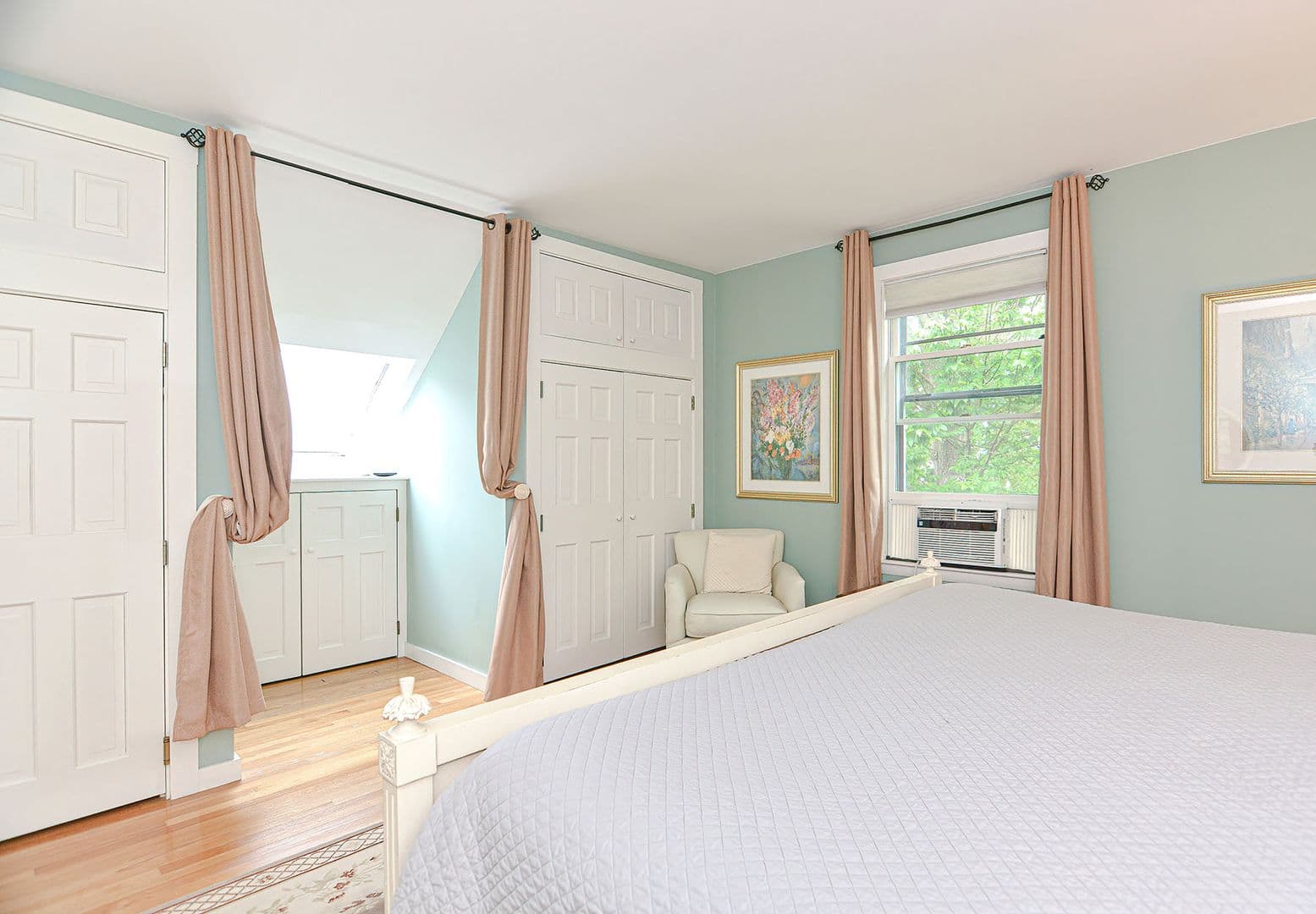 Rockport Apartment: 93 Granite St