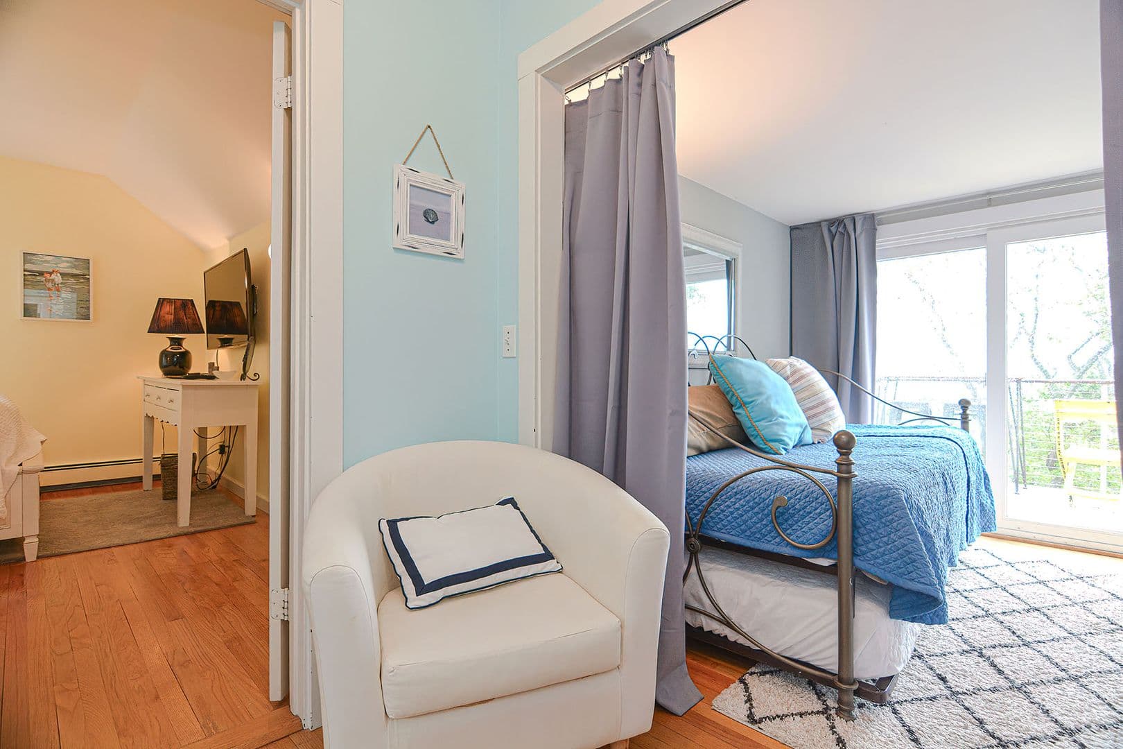 Rockport Apartment: 93 Granite St