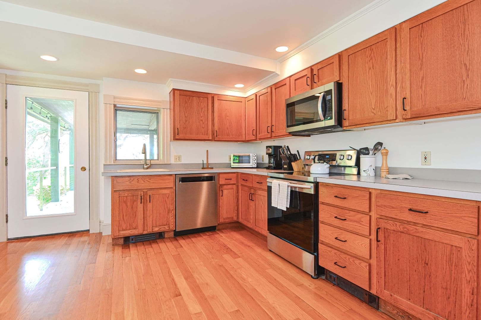 Rockport House: 16 Oakes Lane