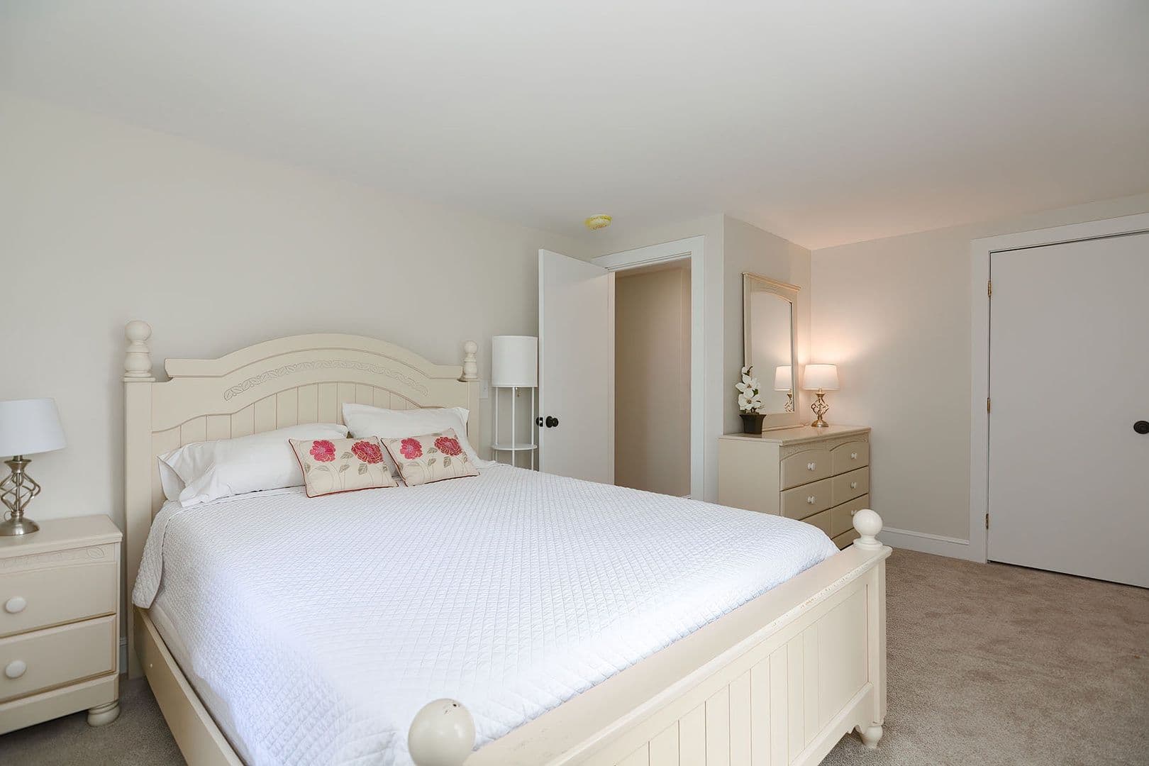 Rockport House: 248 Granite Street