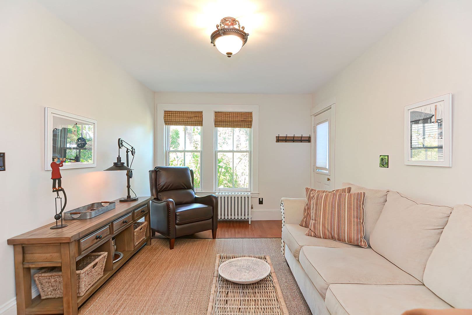 Rockport Apartment: 68B Granite Street