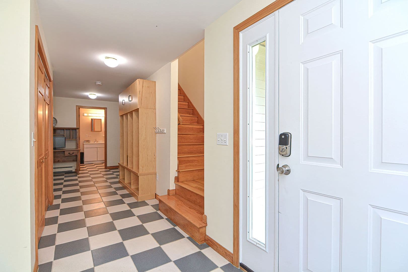 Gloucester House: 206 Atlantic Street