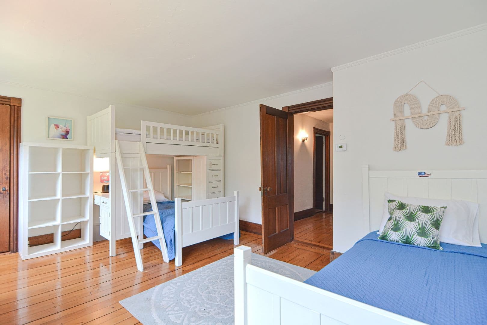 Rockport House: 16 Oakes Lane