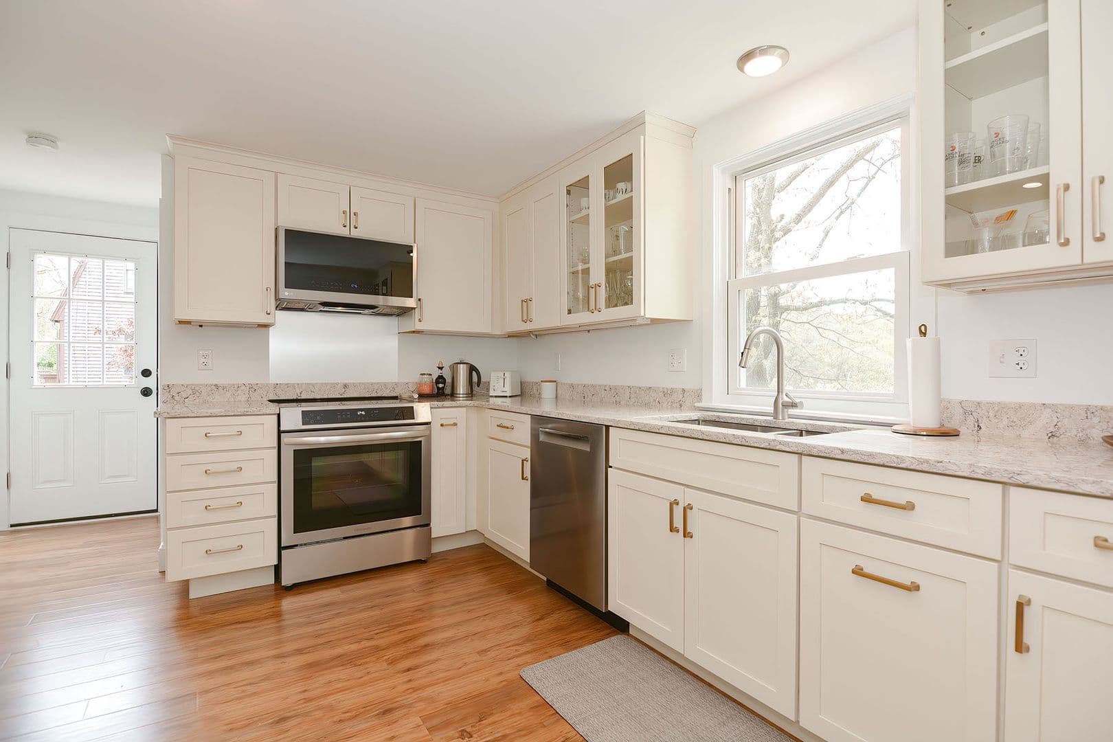 Rockport House: 248 Granite Street