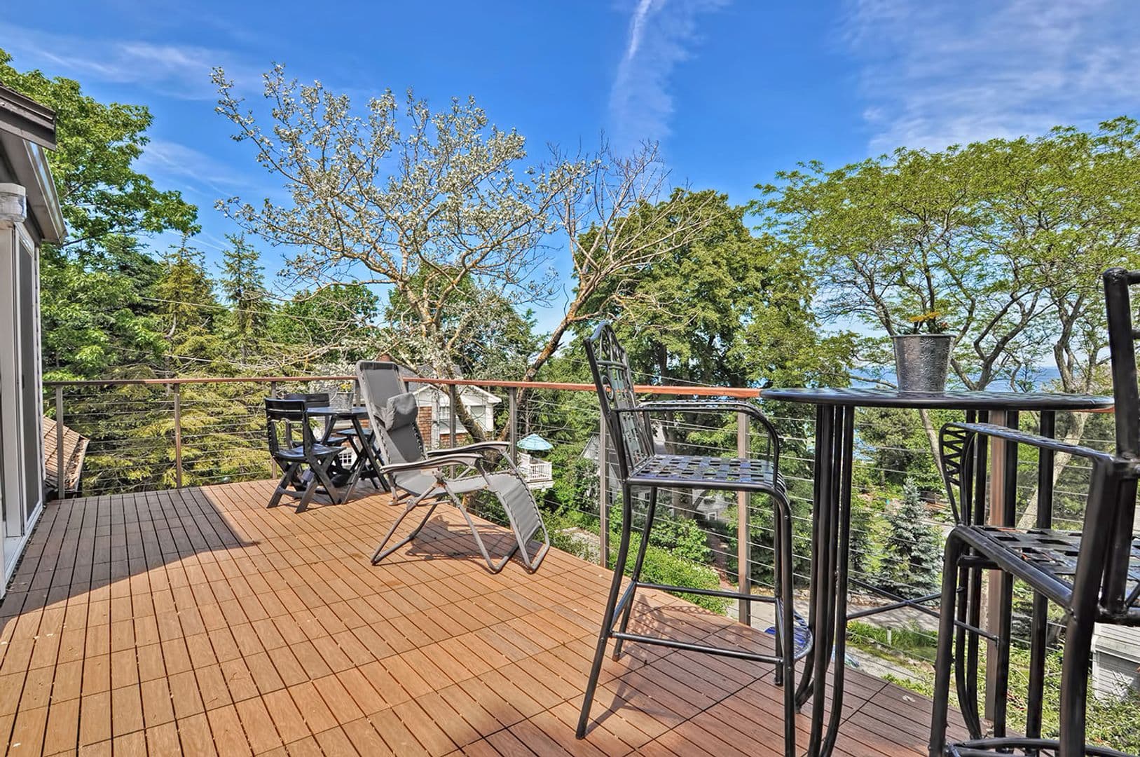 Rockport Apartment: 93 Granite St