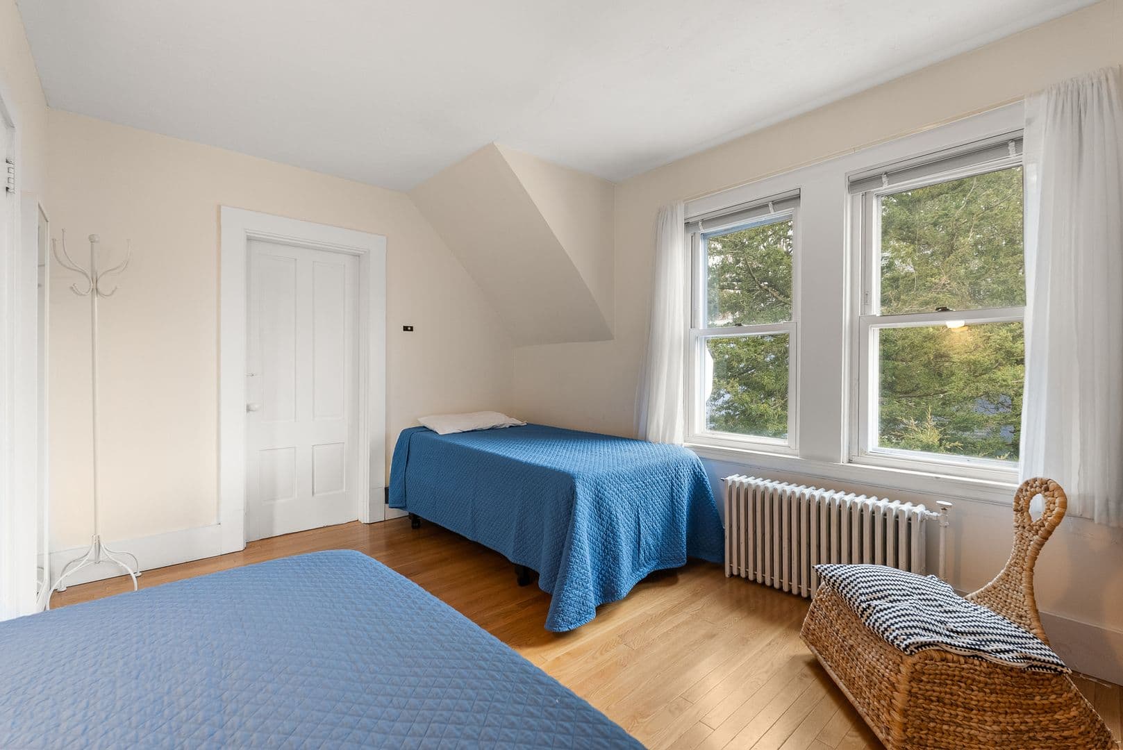 Gloucester House: 11 South Kilby Street