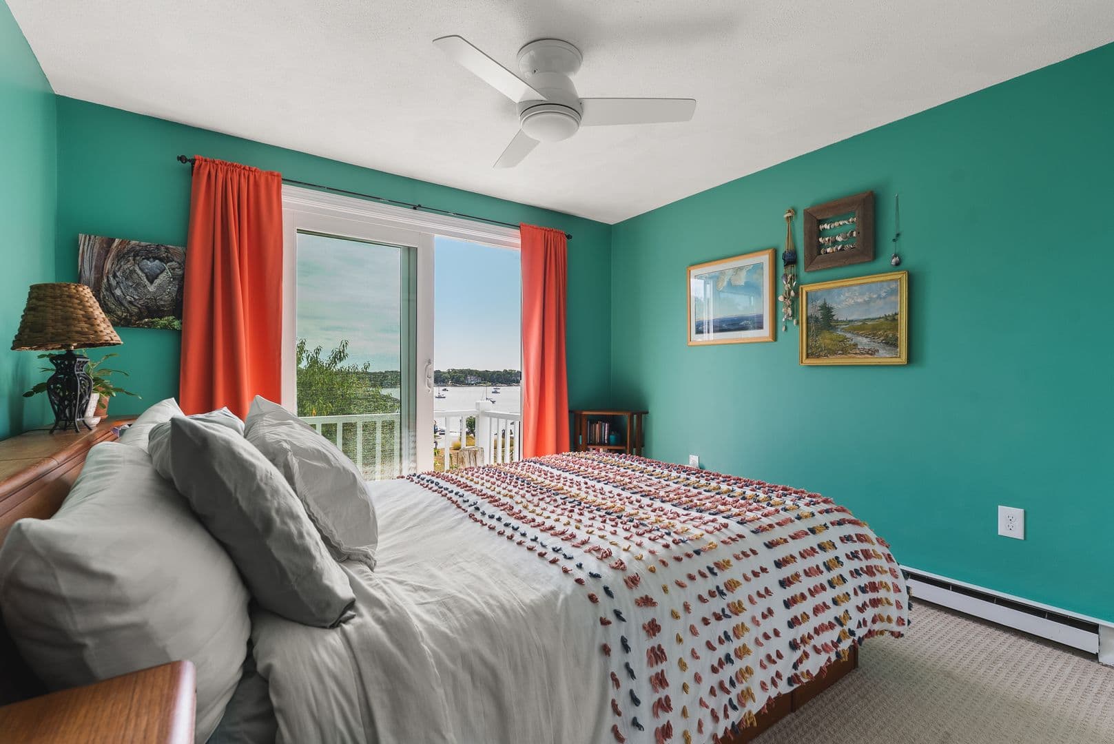 Gloucester House: 62 Eastern Point Road, #2