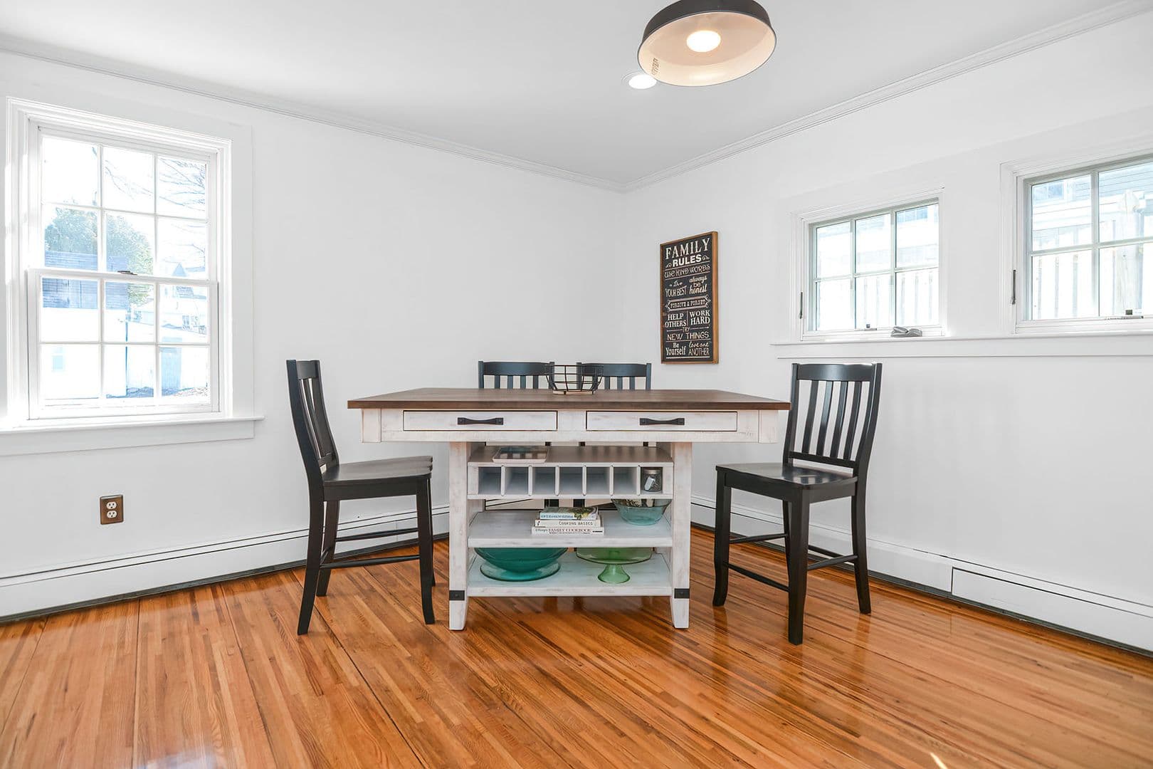 Rockport Apartment: 6 Mill Lane