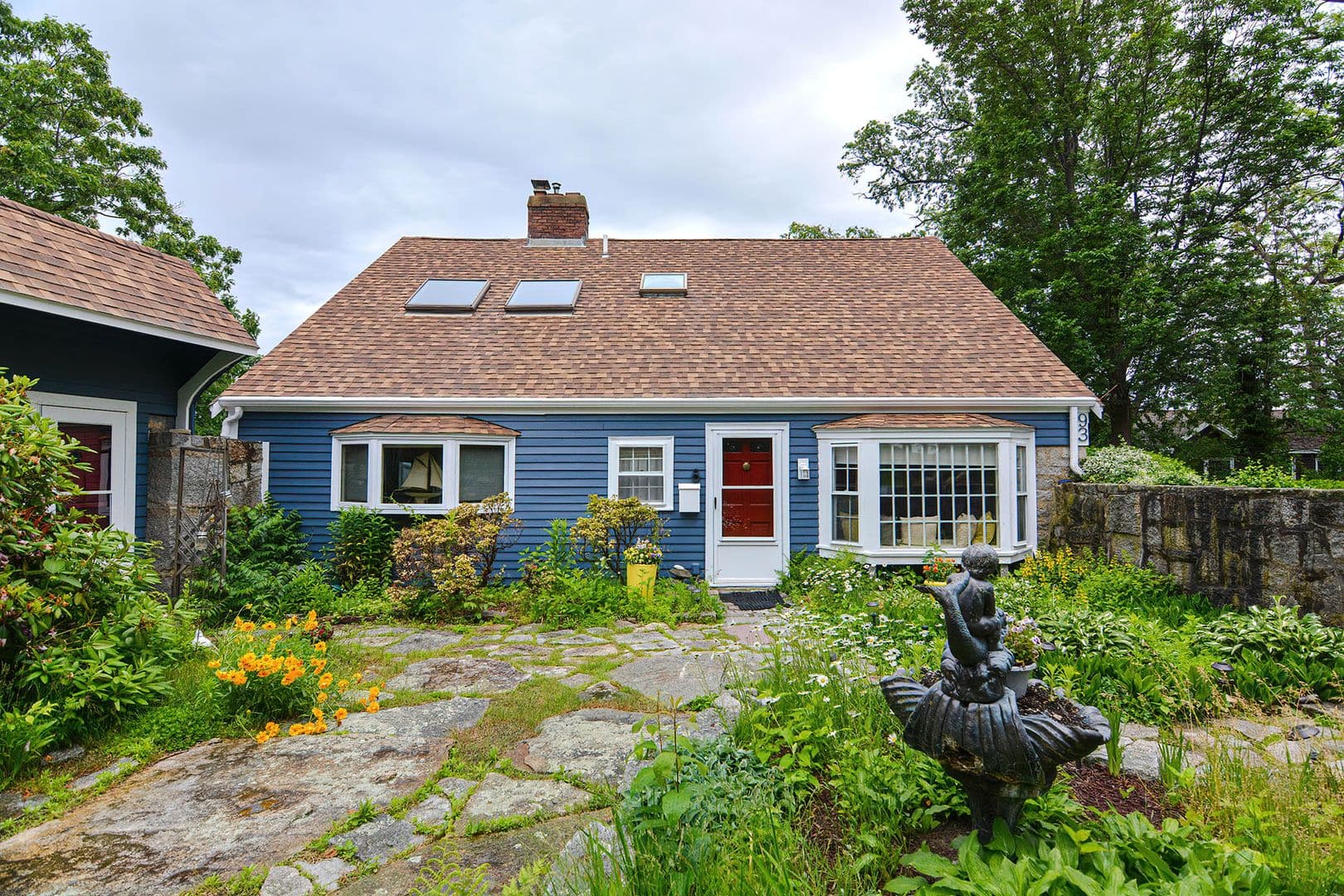 Rockport Apartment: 93 Granite St