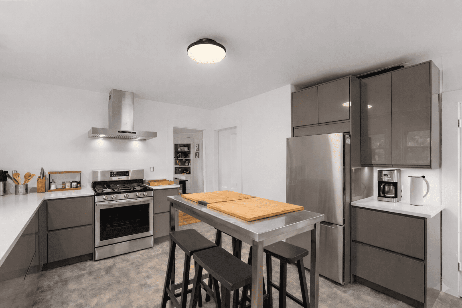 Gloucester House: 11 South Kilby Street
