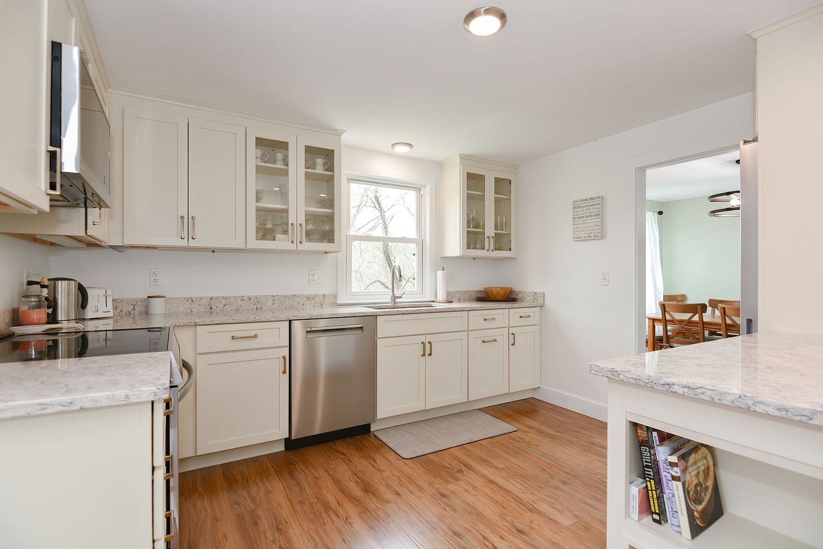 Rockport House: 248 Granite Street