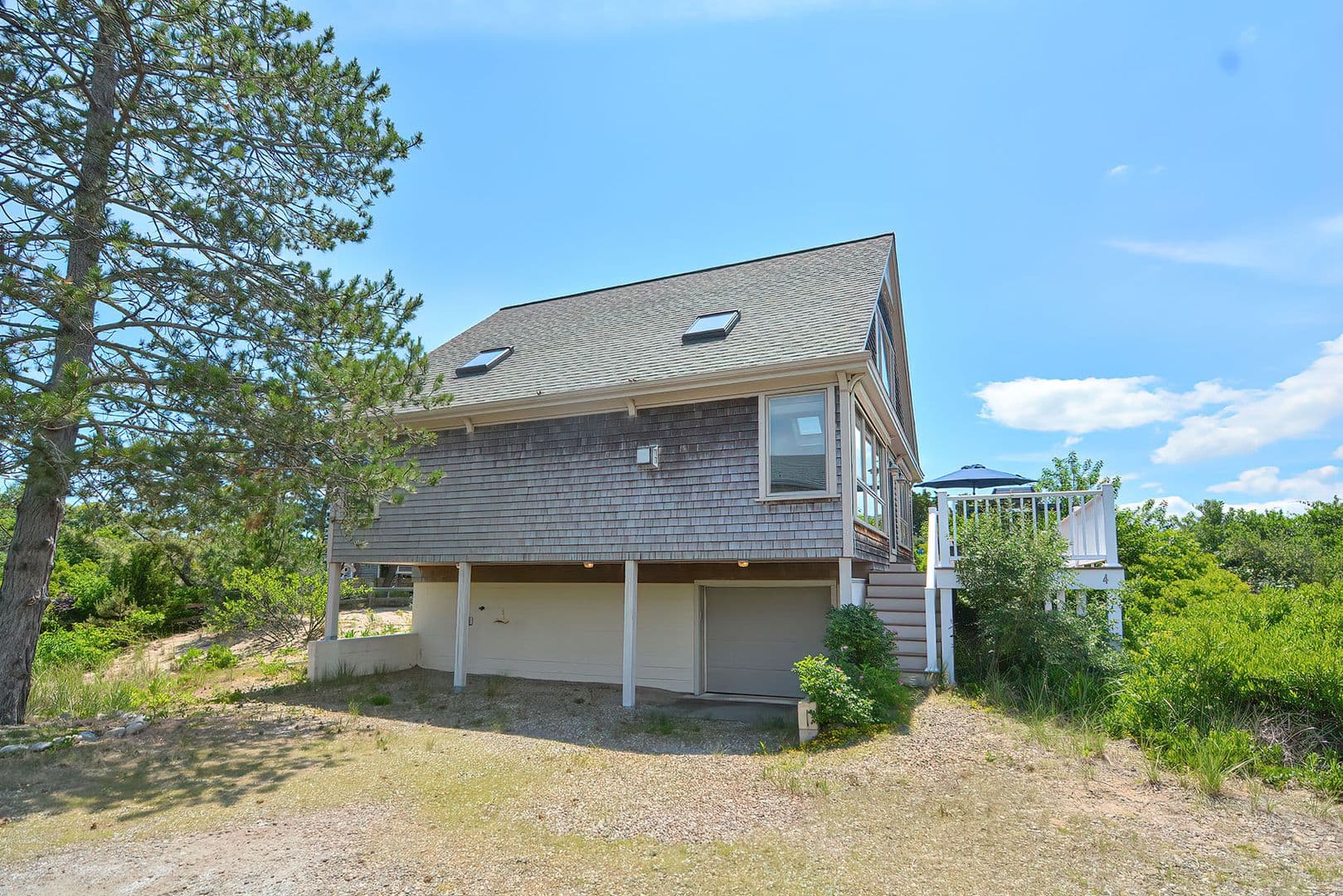 Newbury House: 4 Bryn Mawr Way