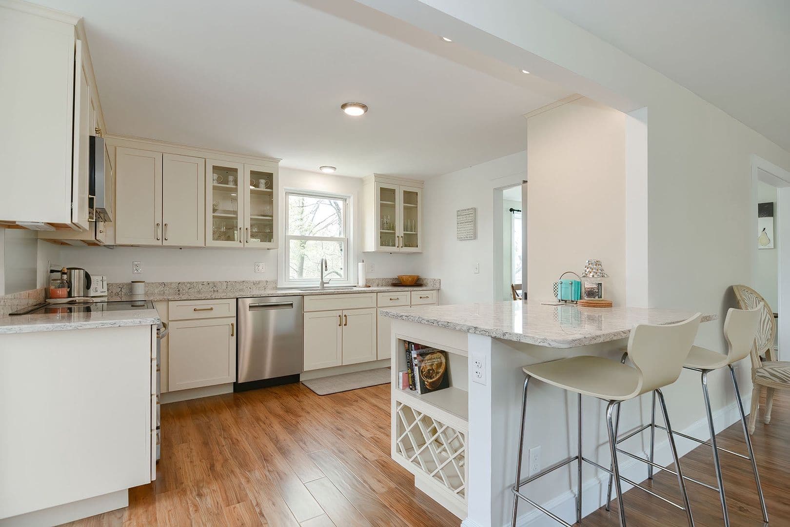 Rockport House: 248 Granite Street