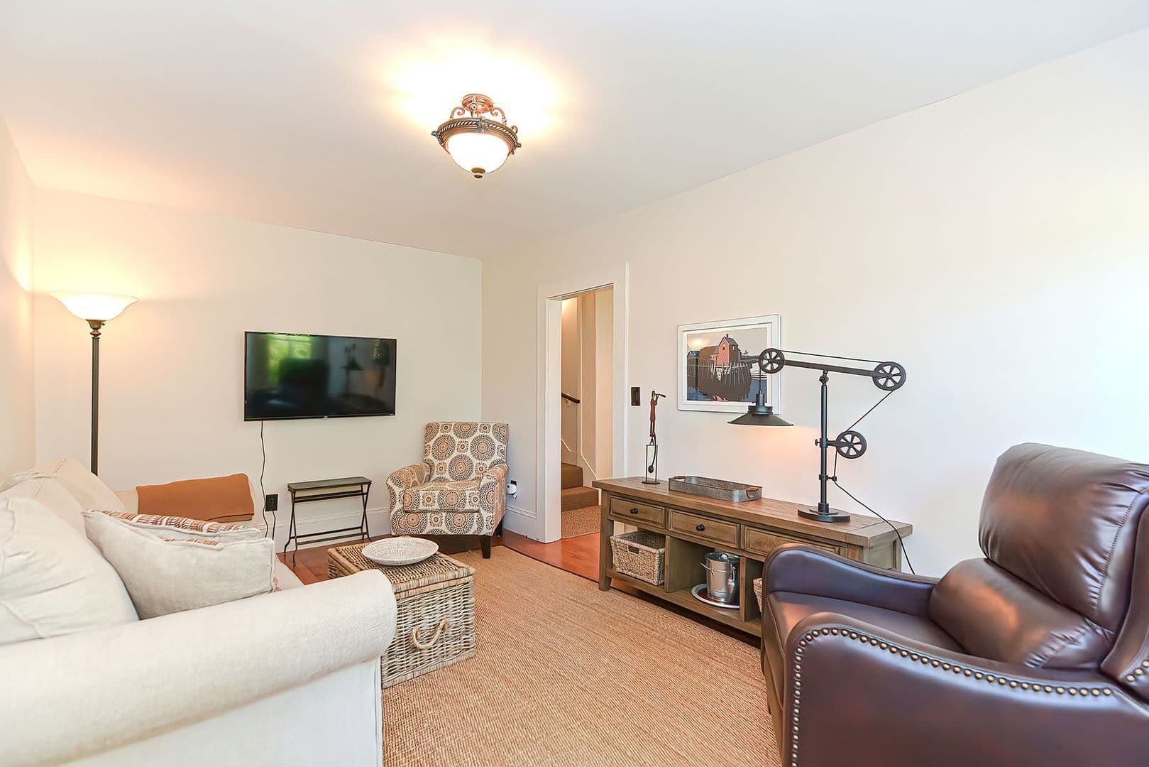 Rockport Apartment: 68B Granite Street