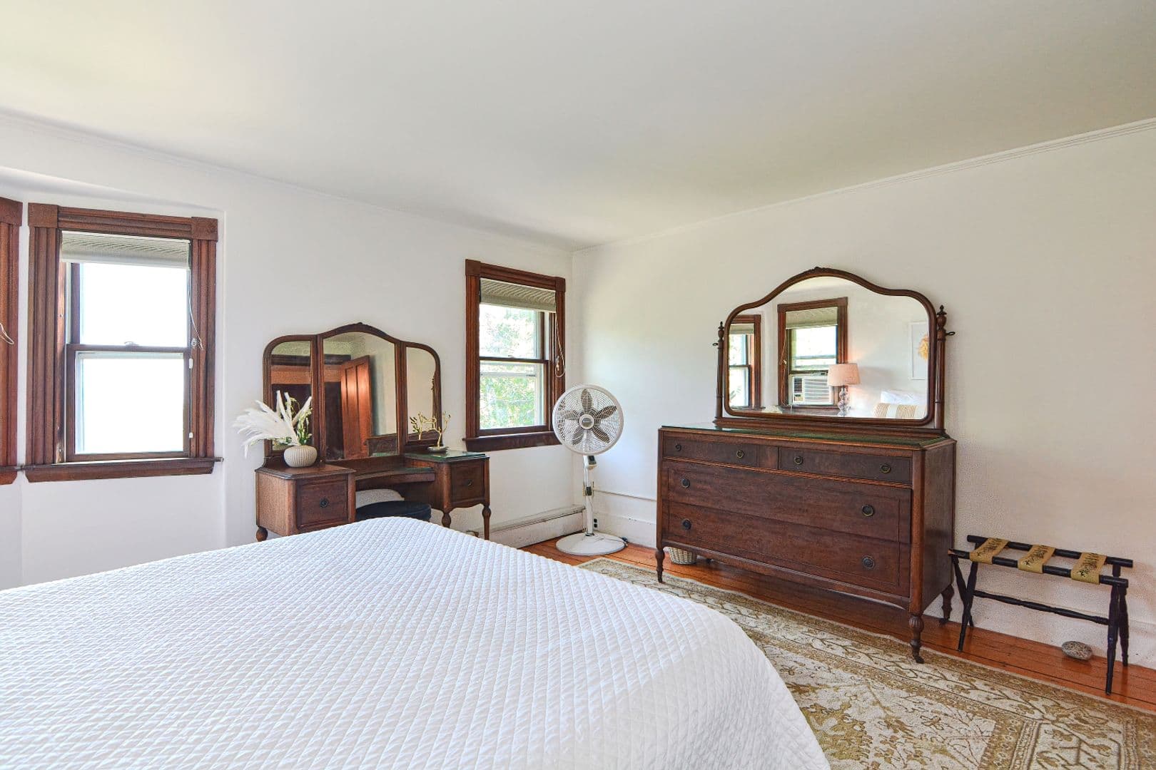 Rockport House: 16 Oakes Lane