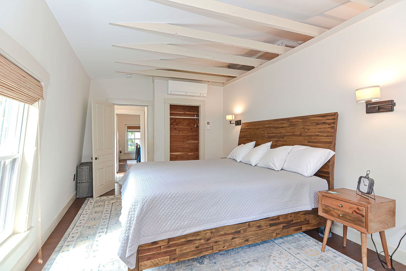 Rockport Apartment: 68B Granite Street