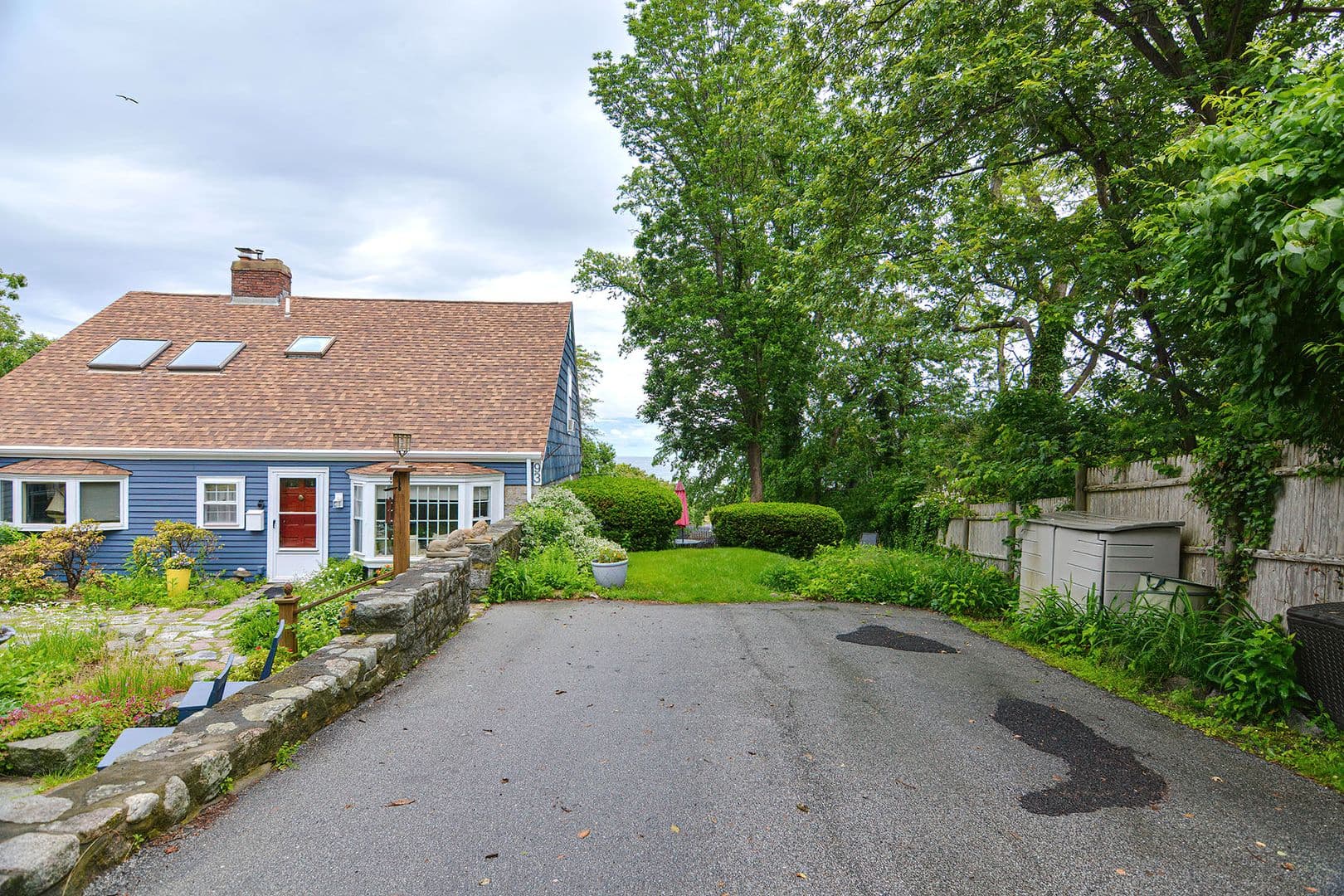Rockport Apartment: 93 Granite St