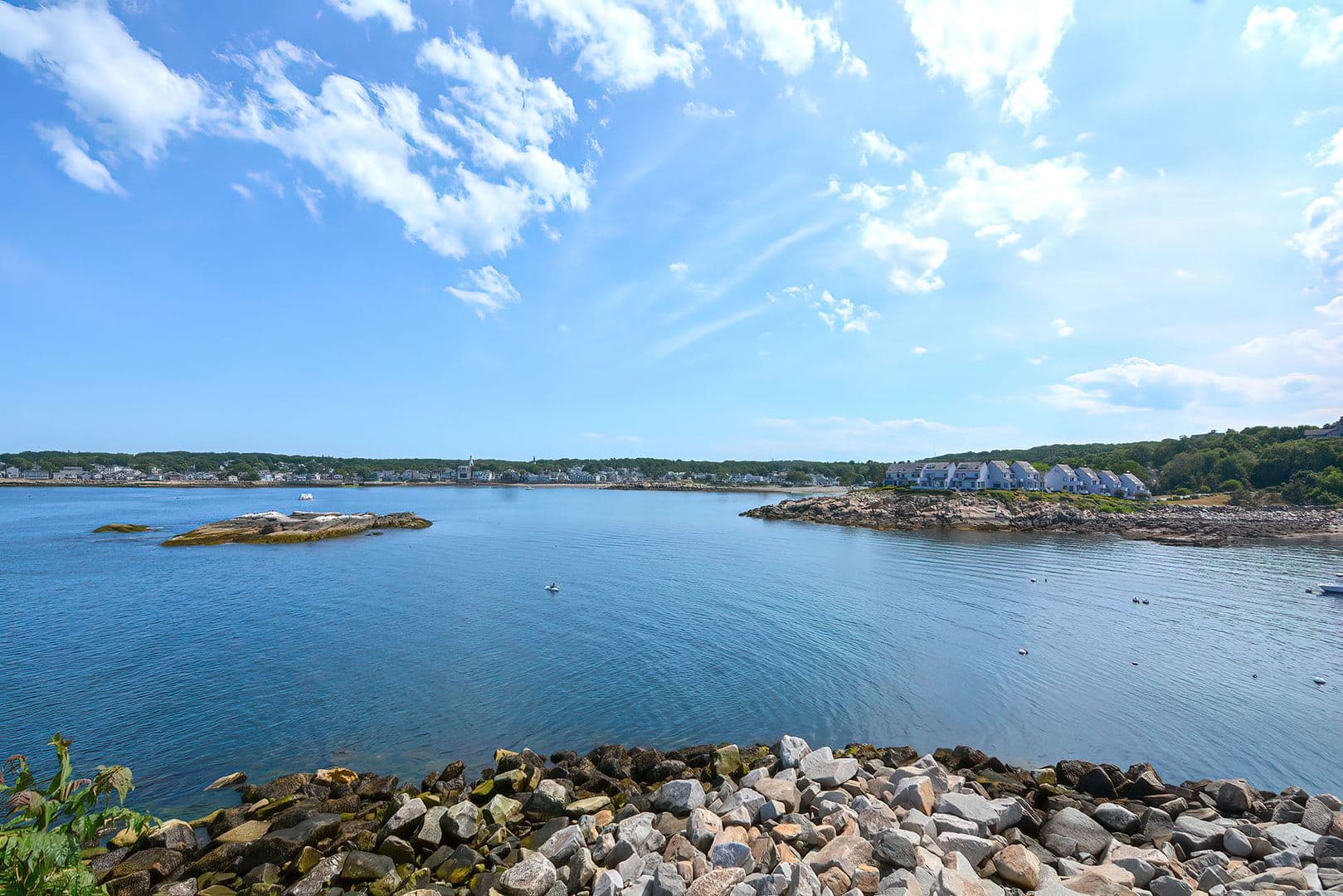 Rockport Apartment: 68B Granite Street