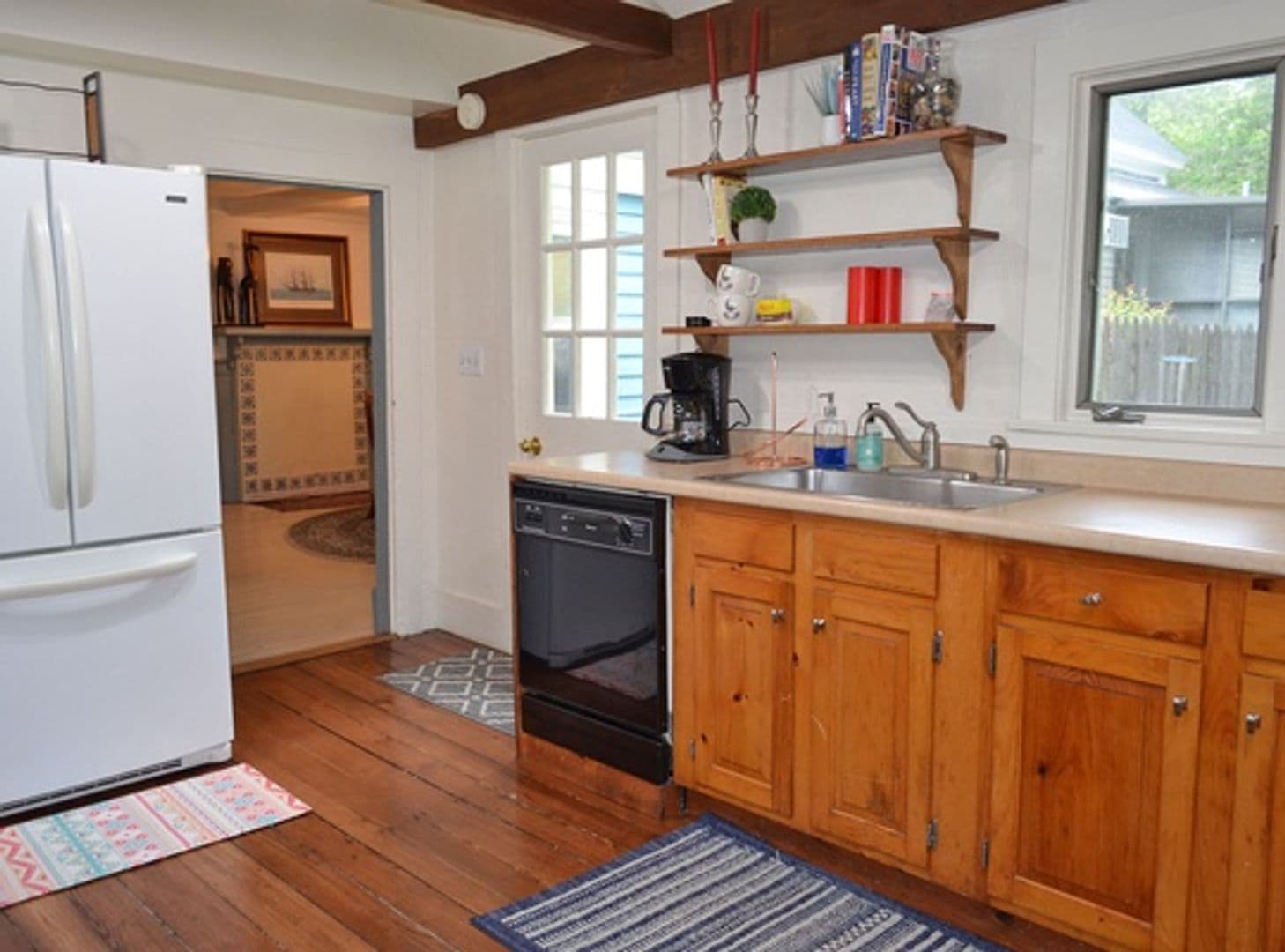 Rockport House: 7 Granite Street