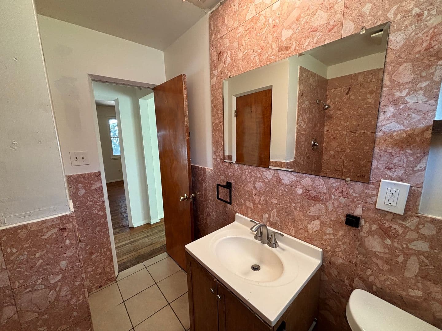 Pittsburgh House: 106 Valeview Dr