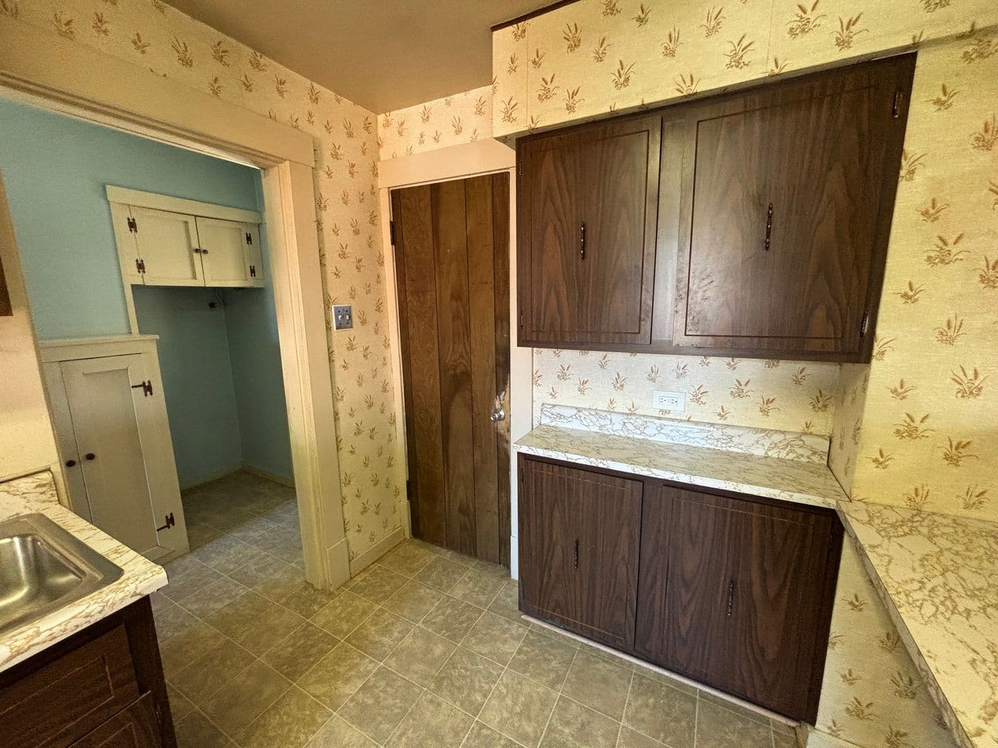 Monroeville House: 217 Rosecrest Dr