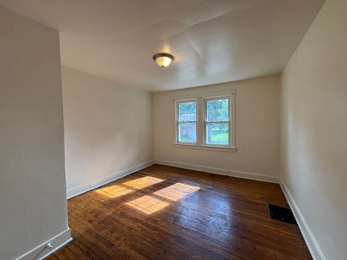 Pittsburgh House: 120 Conestoga Rd