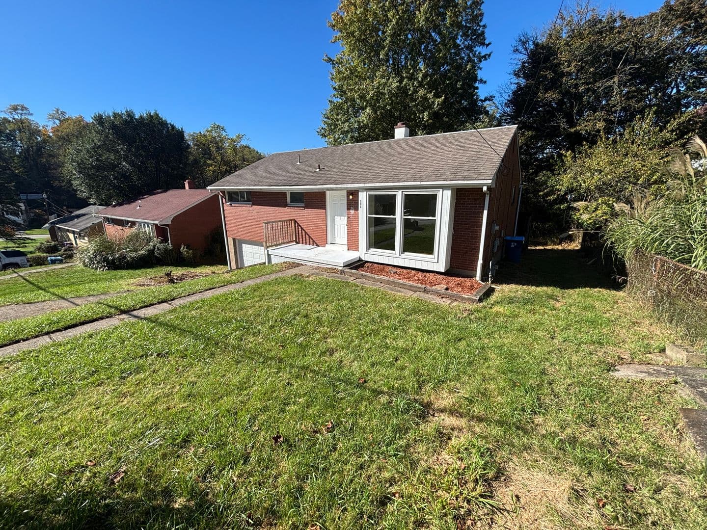 Pittsburgh House: 106 Valeview Dr