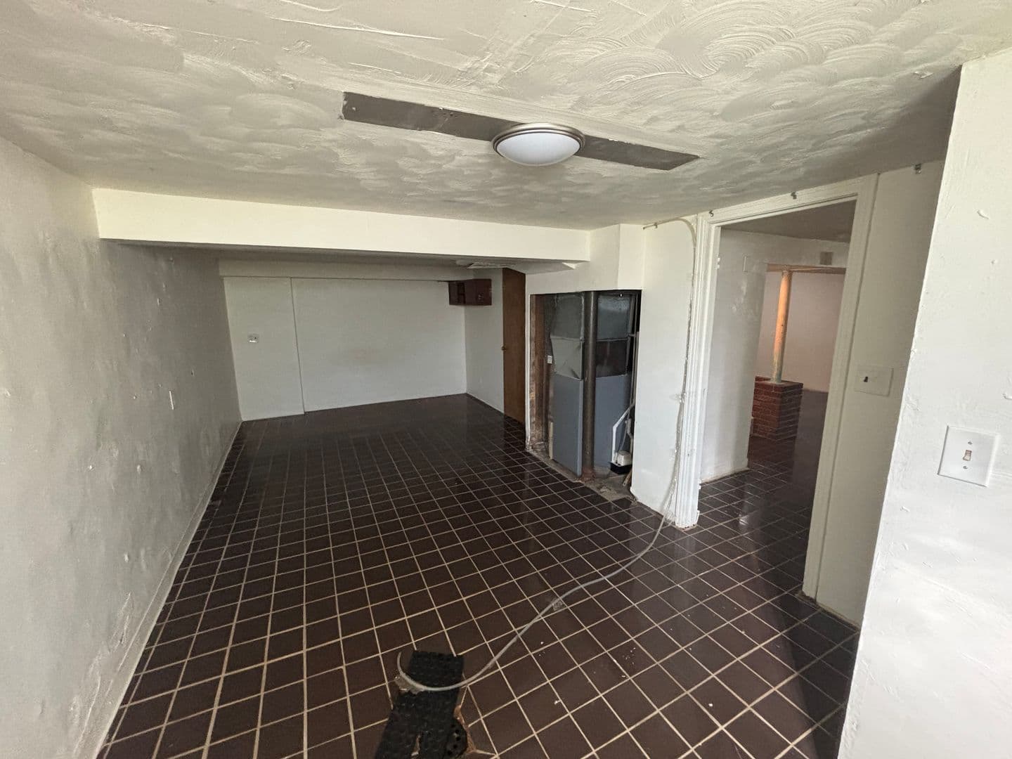 Pittsburgh House: 106 Valeview Dr