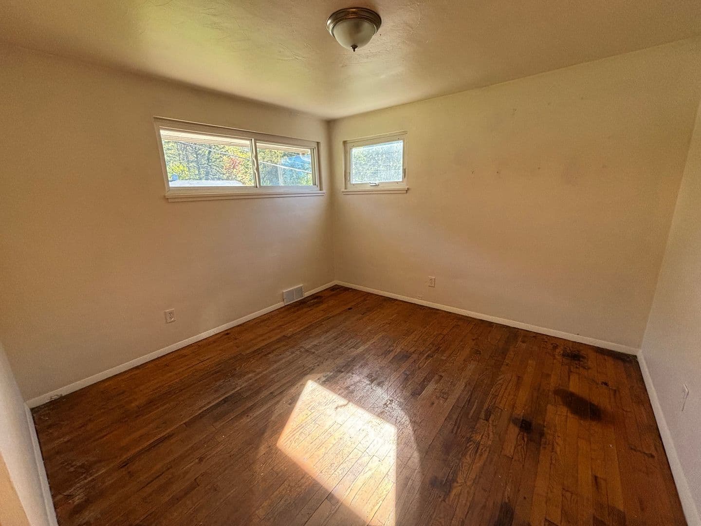 Pittsburgh House: 106 Valeview Dr