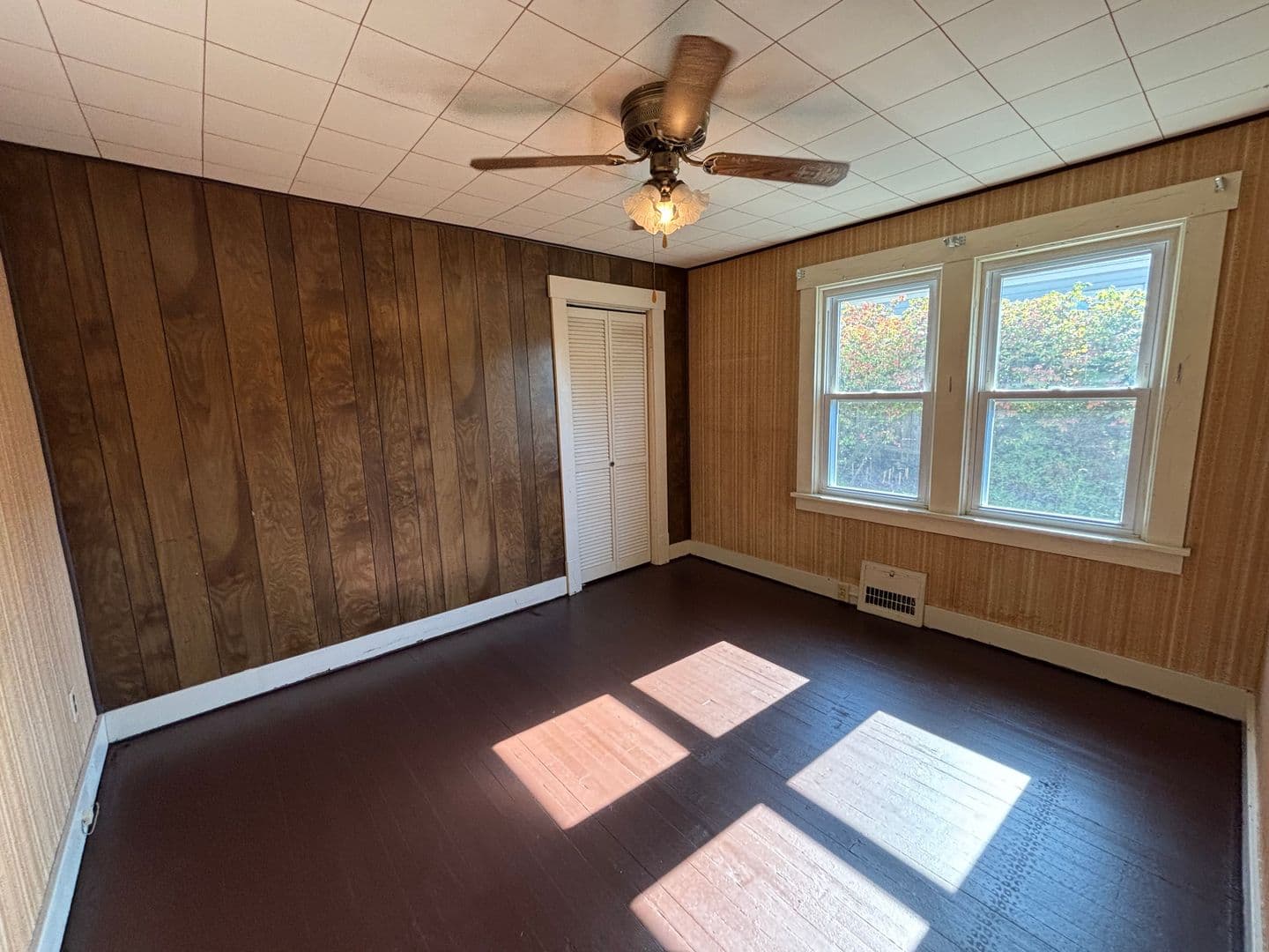 Monroeville House: 217 Rosecrest Dr