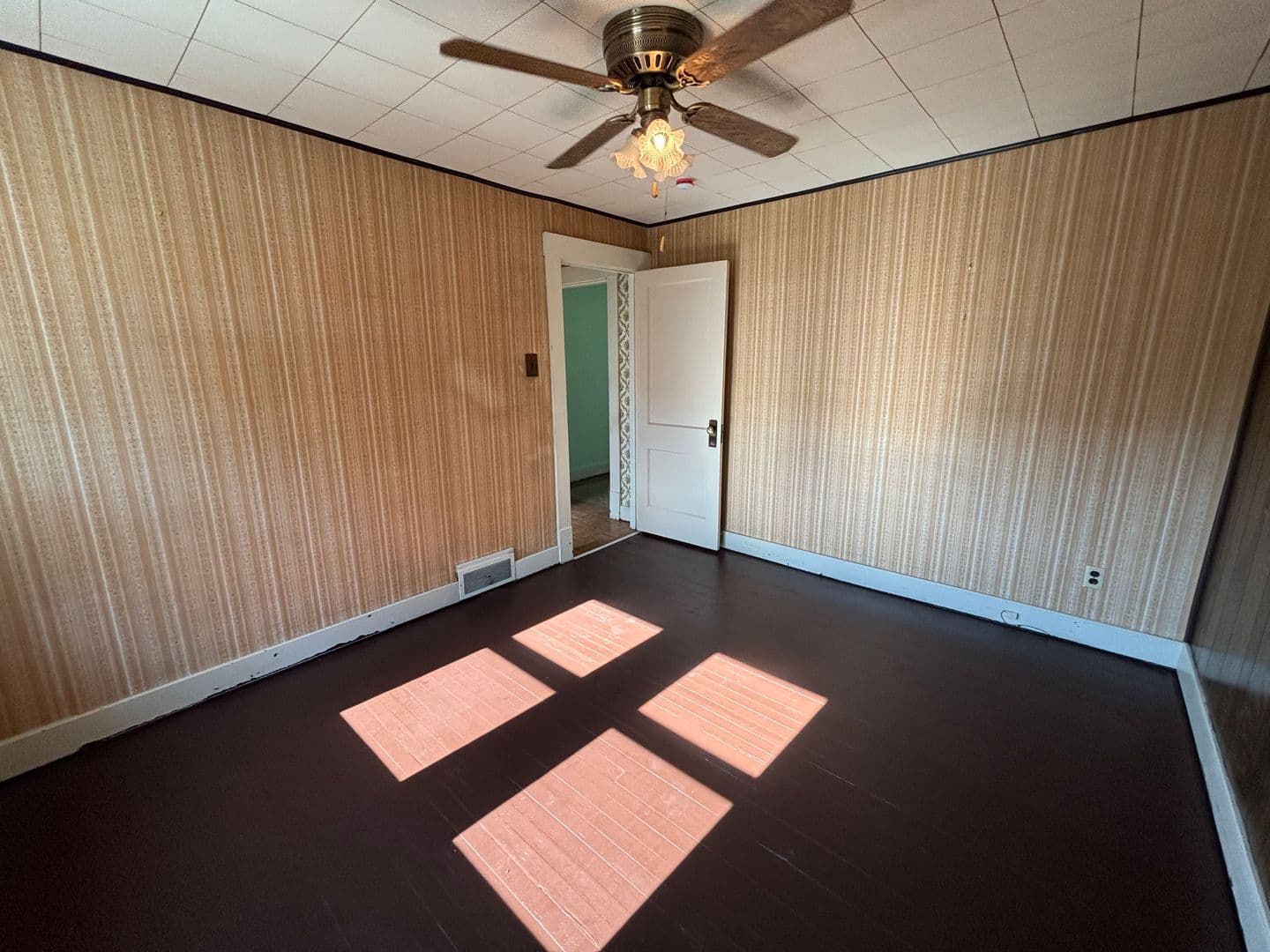 Monroeville House: 217 Rosecrest Dr