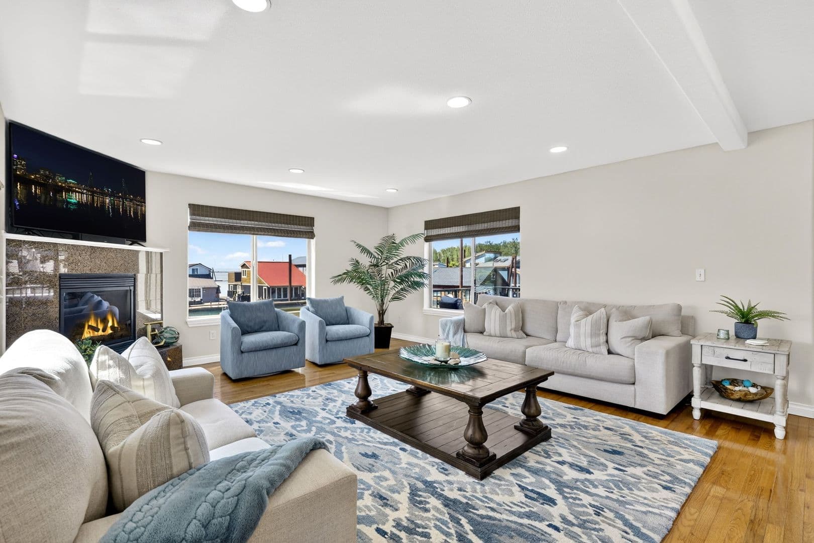 Portland House: 18525 NE Marine Drive, Slip #E3