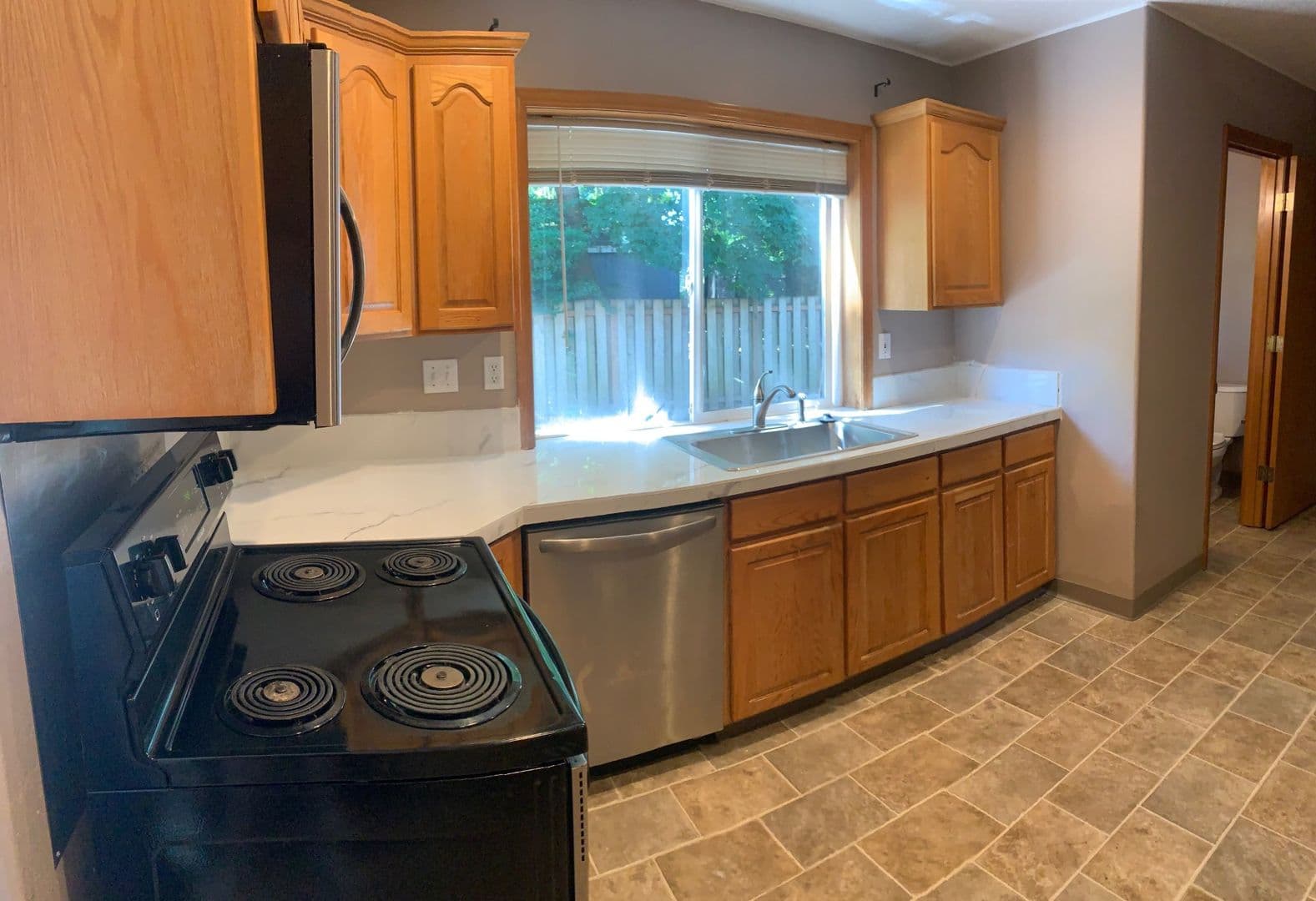 Portland House: 14028 SE Gladstone Street