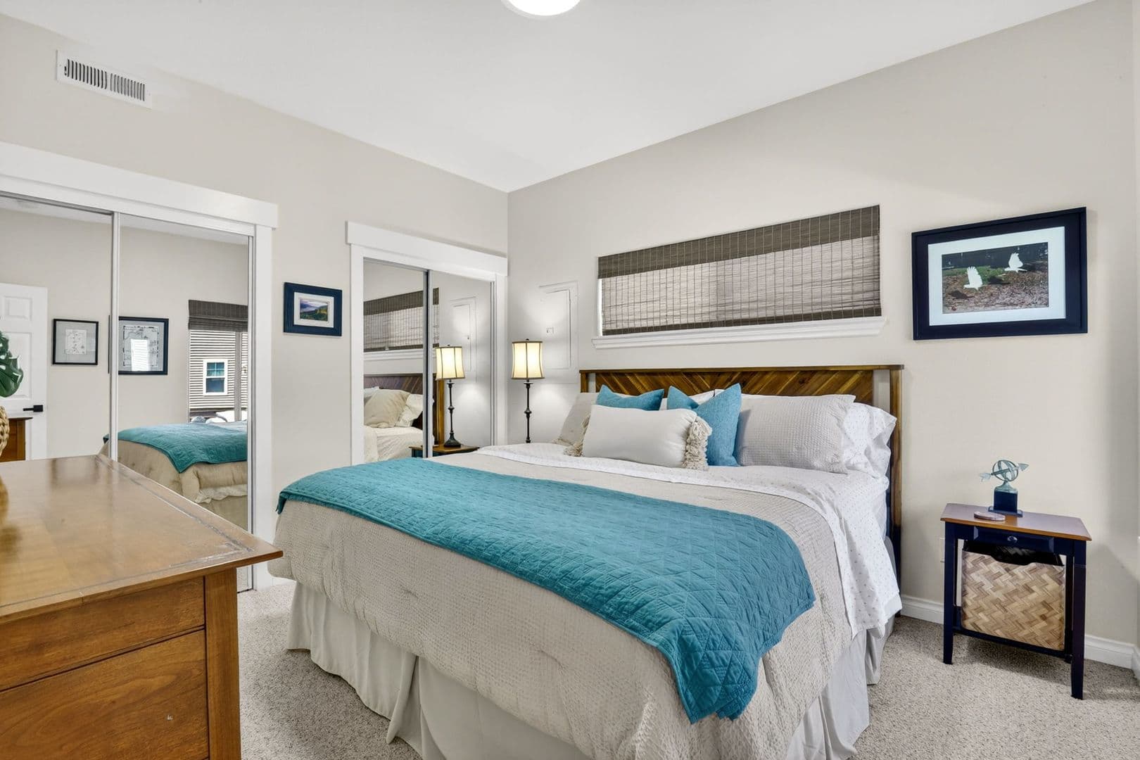 Portland House: 18525 NE Marine Drive, Slip #E3