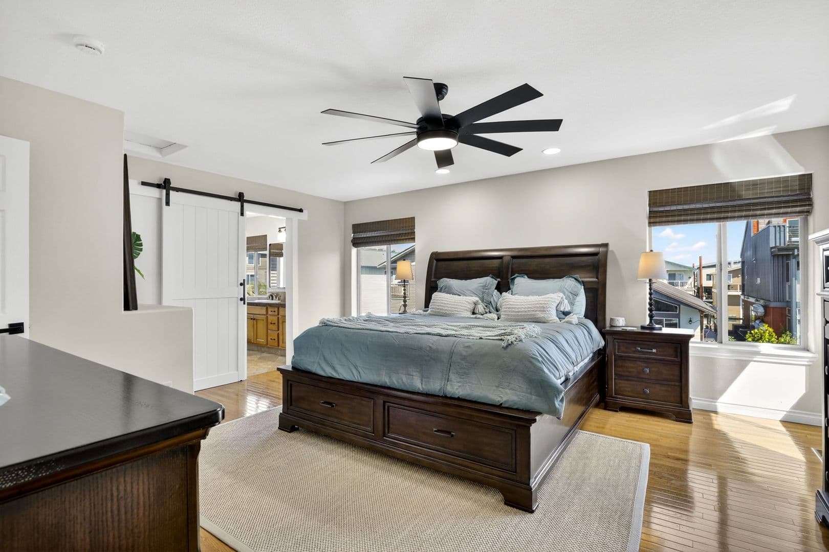 Portland House: 18525 NE Marine Drive, Slip #E3