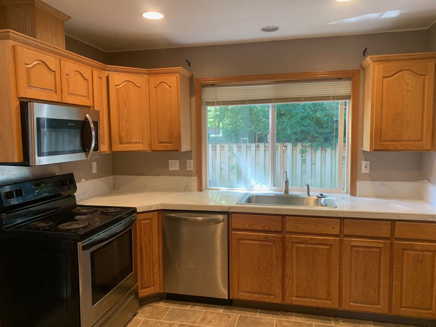Portland House: 14028 SE Gladstone Street