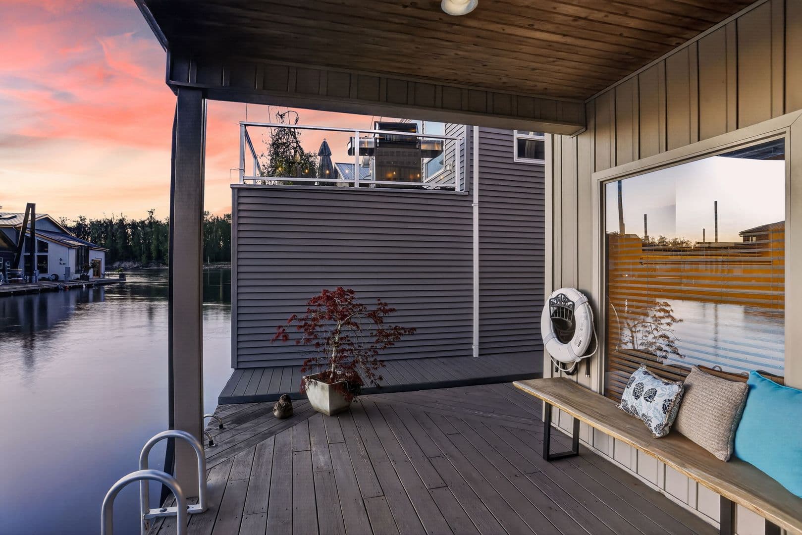 Portland House: 18525 NE Marine Drive, Slip #E3