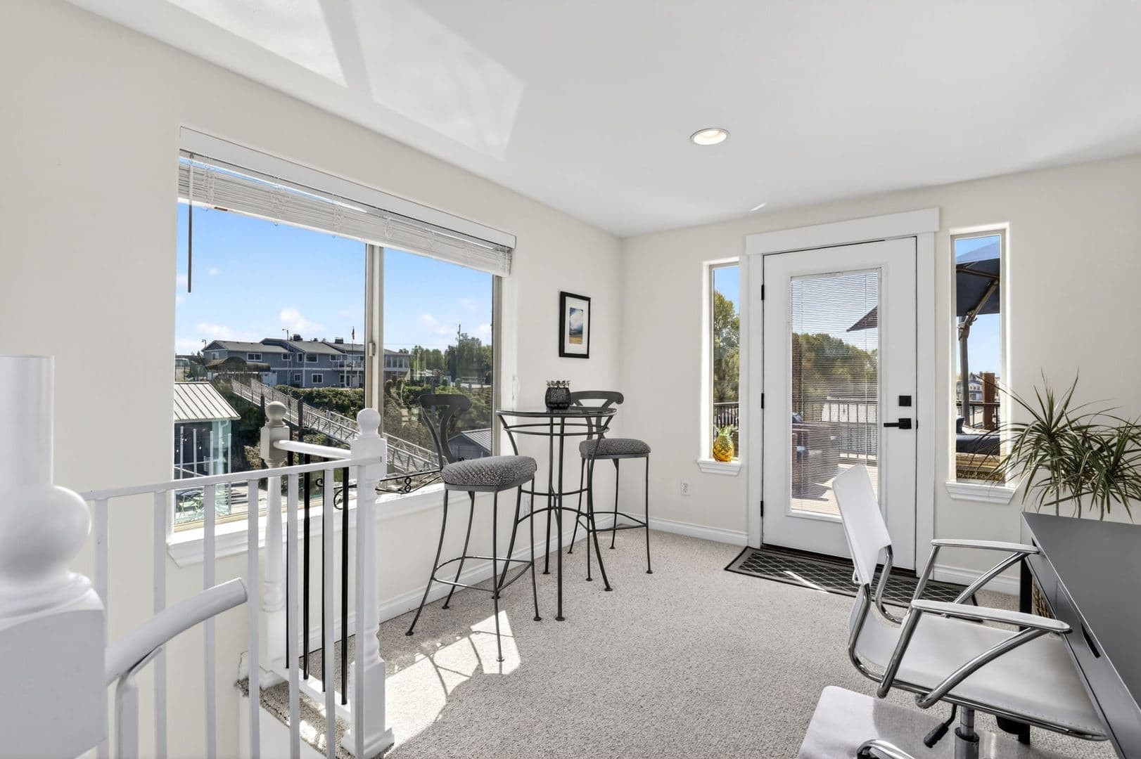 Portland House: 18525 NE Marine Drive, Slip #E3